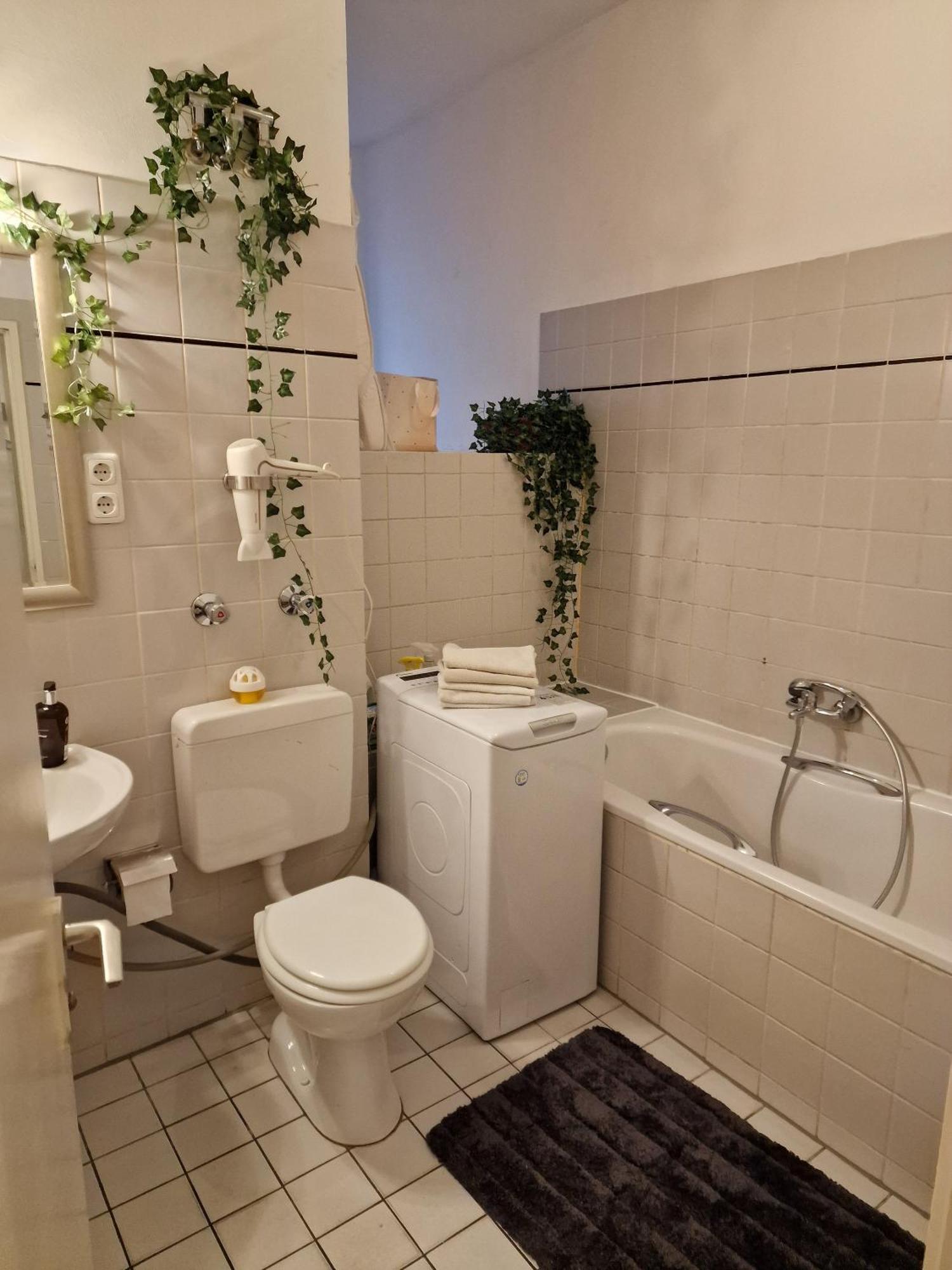 Charlottenburg Apartment